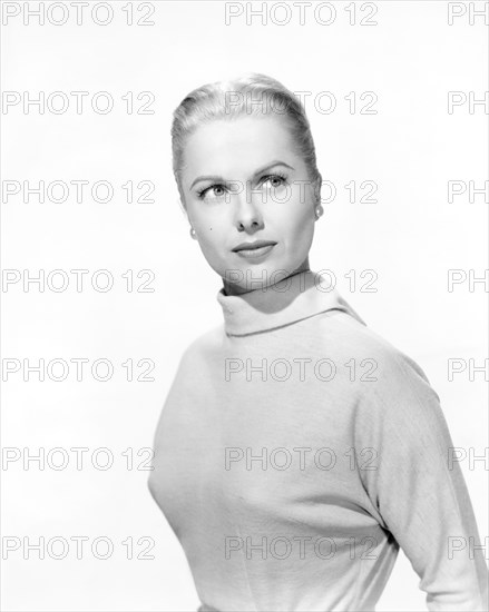 Martha Hyer