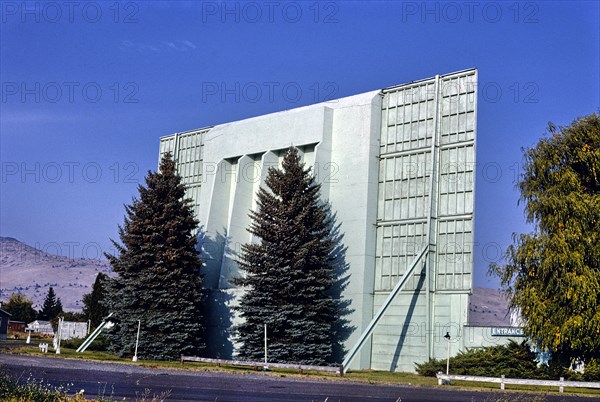 Shasta Drive-in Theater, Winter Avenue