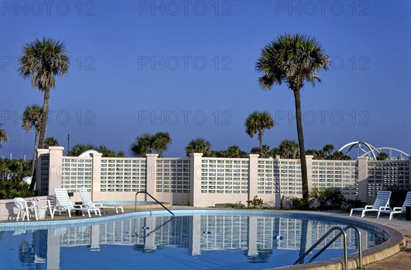 Pool, Marineland Motel