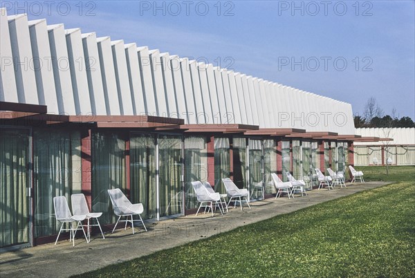 Snow Flake Motel, Lincoln Township