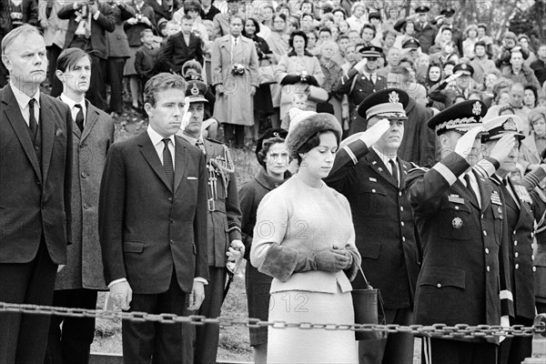 Princess Margaret and Lord Snowdon visit Mount Vernon, Virginia