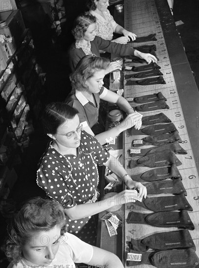 women, occupations, manufacturing, World War II, historical,