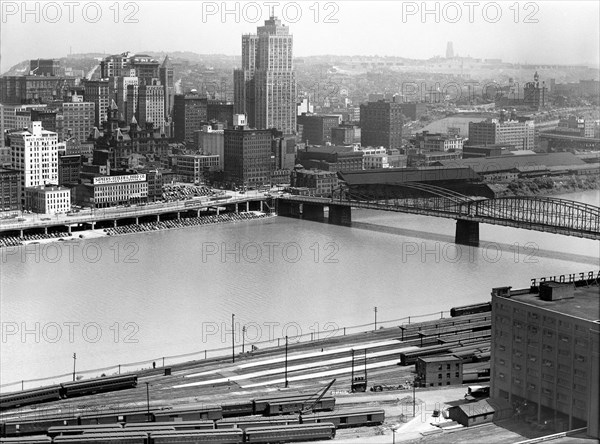 skyline, cityscape, Pittsburgh, Pennsylvania, historical,