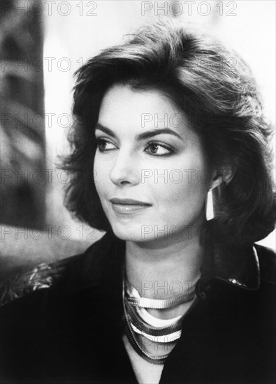 Sela Ward, woman, actress, celebrity, entertainment, historical,