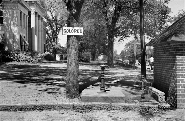 Drinking Fountain with Sign "Colored"