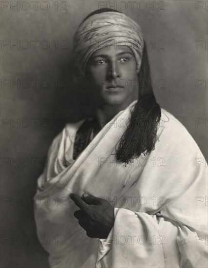 Rudolph Valentino