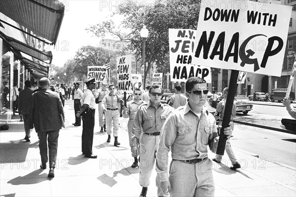 Anti-integration Protestors