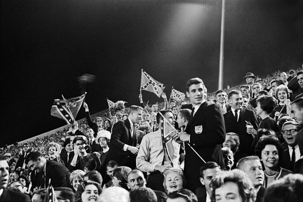 Crowd with Confederate Flags