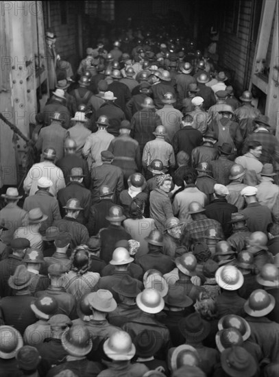 Shipyard Workers on day shift at the Richmond