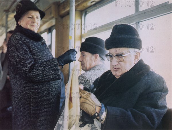 Ruth Hausmeister (left)