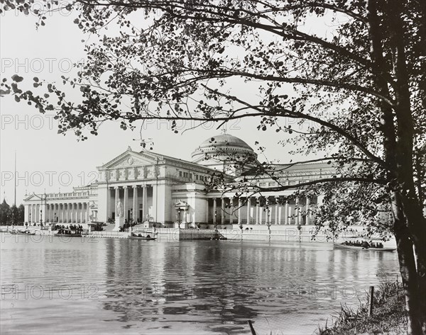 South entrance of Palace of Fine Arts