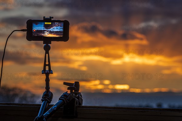 iPhone capturing a Time-lapse of Sunset