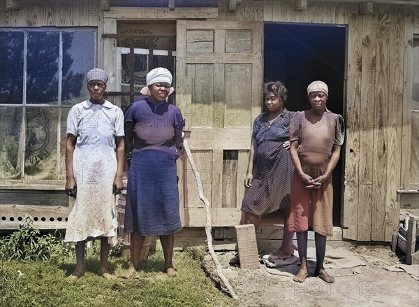 Four migratory agricultural workers from Florida