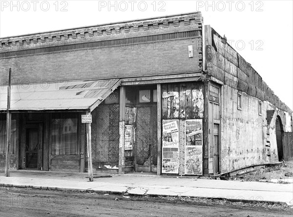 Abandoned store