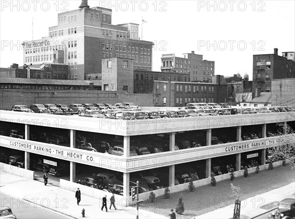 Multi-level parking lot