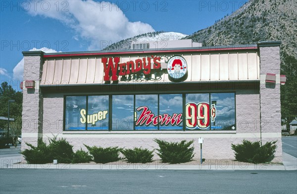 Wendy's fast food restaurant