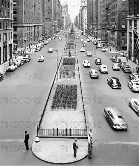 High angle view of Park Avenue looking north