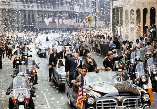 Ticker tape parade for Apollo 11 crewmen