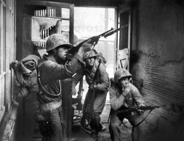 United Nations troops fighting in the streets of Seoul, Korea, U.S. Army Signal Corps, September 20, 1950