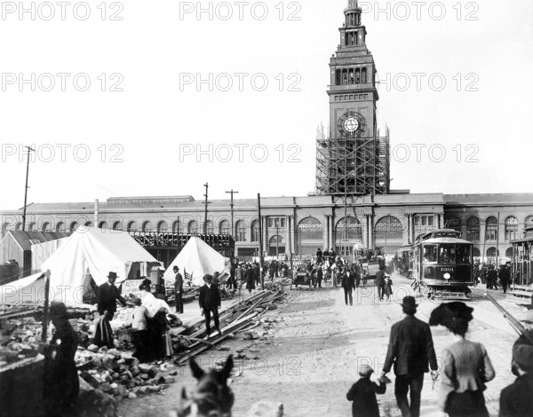 Ferry Building at foot of Market Street after earthquake, San Francisco, California, USA, U.S. Army Signal Corps, April 1906
