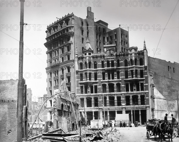 Wells Fargo National Bank Building (left), Postal Telegraph Building (right), vicinity of Montgomery Avenue and Market Street after earthquake, San Francisco, California, USA, U.S. Army Signal Corps, April 1906