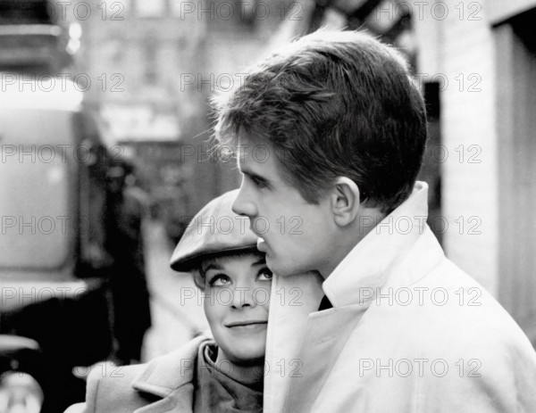 Susannah York, Warren Beatty, on-set of the film, "Kaleidoscope", aka "The Bank Breaker", Warner-Pathe, Warner Bros., 1966