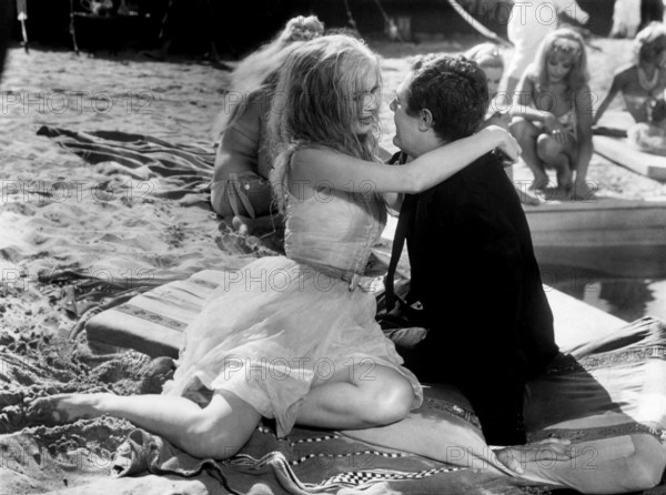Pamela Tifflin, Marcello Mastroianni, on-set of the Italian film, "Kiss The Other Sheik", aka "The Man, The Woman And The Money", Italian title: Oggi, domani, dopodomani, MGM, 1965