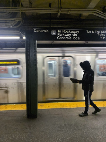 L Train Subway Station, Williamsburg, Brooklyn, New York, USA