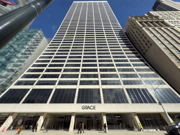 W.R. Grace Building, exterior view of concave slope, West 42nd Street, New York City, New York, USA