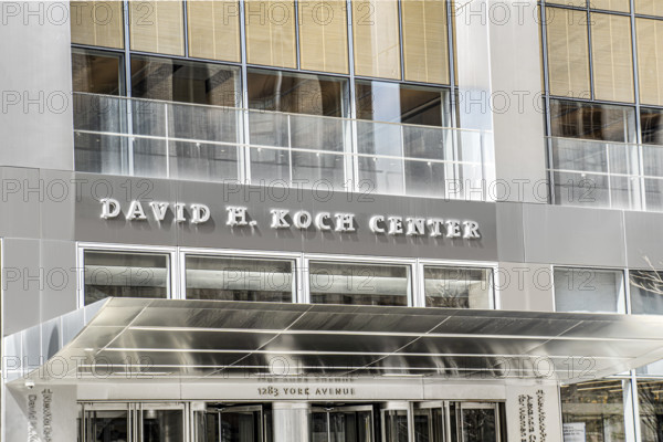 New York-Presbyterian David H. Koch Center, building exterior, entrance, 1283 York Avenue, New York City, New York, USA