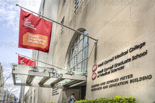 Sandra and Edward Meyer Research and Education Building, Weill Cornell Medical College, Weill Cornell Graduate School of Medical Sciences, building exterior, 1300 York Avenue, New York City, New York, USA