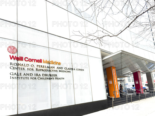 Weill Cornell Medicine, Ronald O. Perelman and Claudia Cohen Center for Reproductive Medicine, building exterior detail, New York City, New York, USA