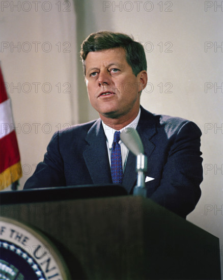 U.S. President John F. Kennedy delivering radio and television address to the nation regarding the dismantling of Soviet missile bases in Cuba, Fish Room, White House, Washington, D.C., USA, Robert Knudsen, White House Photographs, November 2, 1962