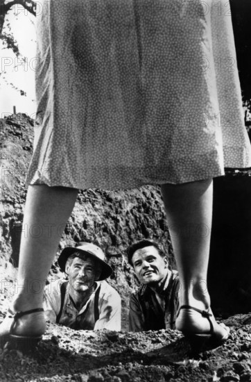 Tina Louise (legs), Robert Ryan, jack Lord, on-set of the film, "God's Little Acre", United Artists, 1958