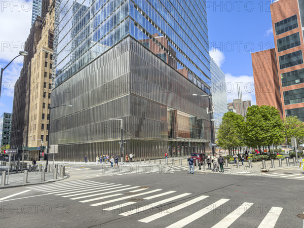 7 World Trade Center and street scene, New York City