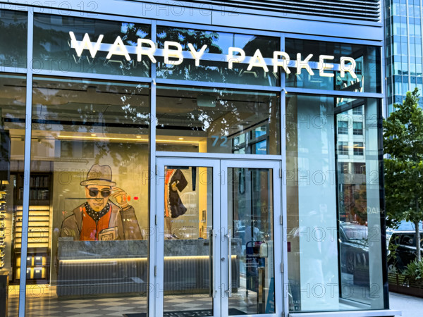 Warby Parker retail store, Boston