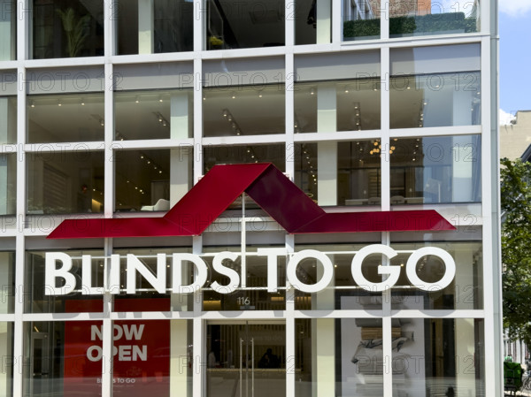 Blinds To Go retail store, company name and logo on building exterior, Seventh Avenue, Manhattan, New York City, New York, USA