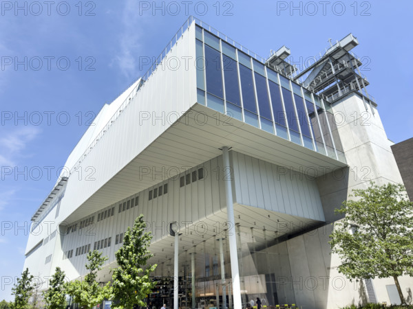 Whitney Museum of American Art, building exterior, 99 Gansevoort Street, Meatpacking District, Manhattan, New York City, New York, USA