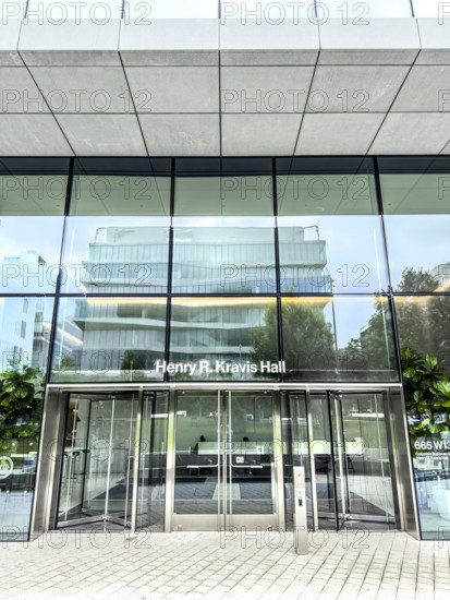 Henry R. Kravis Hall, building entrance, Columbia University Business School, Columbia University, Manhattanville Campus, 665 West 130th Street, West Harlem, Manhattan, New York City, New York, USA