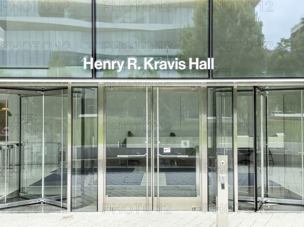 Henry R. Kravis Hall, building entrance Columbia University Business School, Columbia University, Manhattanville Campus, 665 West 130th Street, West Harlem, Manhattan, New York City, New York, USA