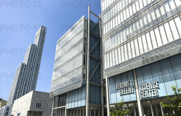 Jerome L. Greene Science Center (right), Lee C. Bullinger Forum and 34-story residential tower (both far left), Columbia University, Manhattanville Campus, Broadway, West Harlem, Manhattan, New York City, New York, USA