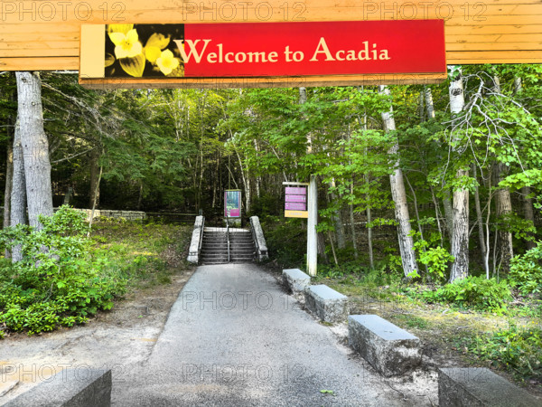 Welcome sign, Acadia National Park, Bar Harbor, Maine, USA