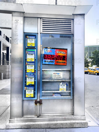 Newsstand selling New York State Lottery Tickets, downtown Manhattan, New York City, New York, USA
