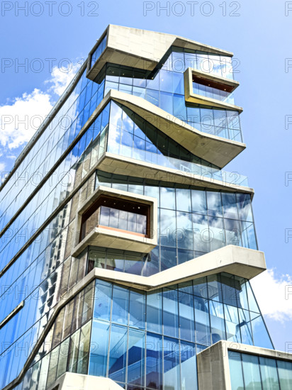 Roy and Diana Vagelos Education Center, Columbia University Medical School, building exterior, low angle view, 104 Haven Avenue, Washington Heights, Manhattan, New York City, New York, USA