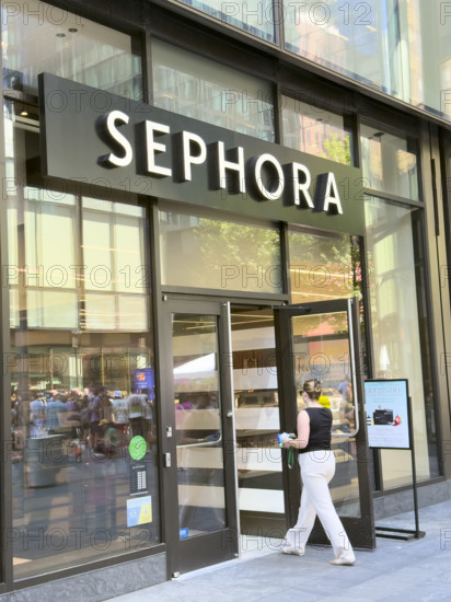 Sephora retail store, building exterior, Manhattan West, New York City, New York, USA