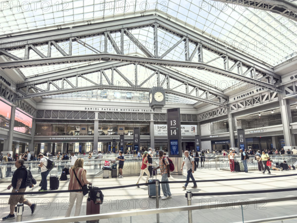 Passenger Concourse, Moynihan Train Hall, Pennsylvania Station, Manhattan, New York City, New York, USA