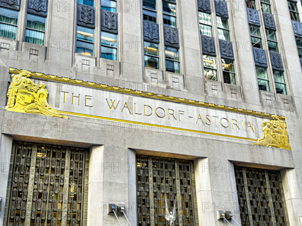 Waldorf Astoria, luxury hotel and condominium residence, building exterior detail, 301 Park Avenue, Manhattan, New York City, New York, USA