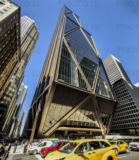 JPMorgan Chase Building, building exterior and street scene, low angle view, 270 Park Avenue, Manhattan, New York City, New York, USA