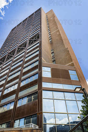 Hammer Health Sciences Building, building exterior, low angle view, New York-Presbyterian Hospital/Columbia University Irving Medical Center, 701 W 168th Street, Washington Heights, Manhattan, New York City, New York, USA