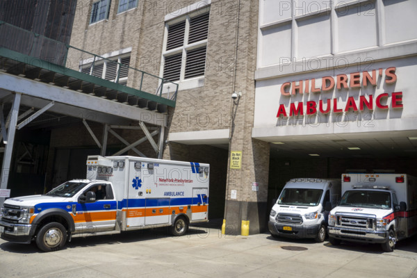 Morgan Stanley Children's Hospital, emergency entrance, New York-Presbyterian Hospital/Columbia University Irving Medical Center, 3959 Broadway, Washington Heights, Manhattan, New York City, New York, USA
